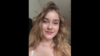 Kitten Crinaaaa - Skinny Kitten Likes to Fuck her Anus  Solo-0