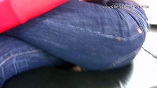 7166 Smotherbox Facesitting - JeansSitting-6