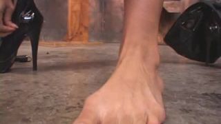 Cassandra Cruz POV foot -2