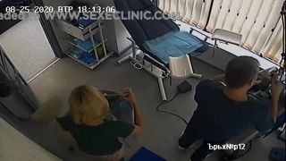 [sexeclinic.com] Movie where mother carrys daughter to gyno for first exam-2