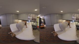 Rainy's Skinny Thai Tinder Date VR Fun - UltraHD 4K Sex-1