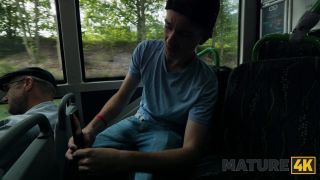 Vitoria Vonteese - Straphangers HD 720p - MILF-7