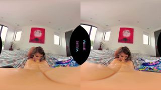 How Do I Look In My Onesie - Smartphone VR-3