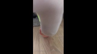 adult clip 46 pretty feet 390906202046022281 hey it s been a very long day and finally i can on feet porn granny foot fetish-3