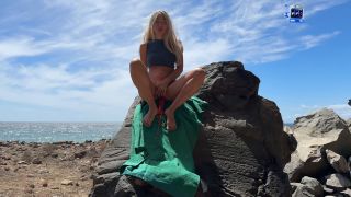 Porn Hub - Gave a Blowjob And Fucked a Nudist On The Beach - Kris Price - 2025 - Teen-3