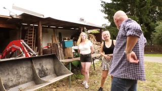 Mia_Adler - OMG - Vom alten dicken Hausmeisterschwanz zerfickt - FullHD 1080P-1