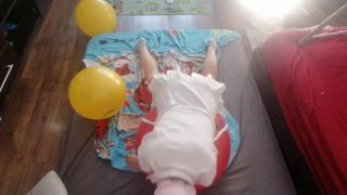 Hermina - Massagem sensual de um casal gostoso com óleo no corpo. Preliminares no quarto com um casal amador.-6