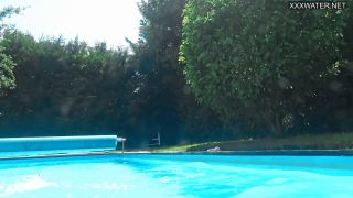 Bonnie sexy tight petite nette pornstar swimming bikini porn f....-1