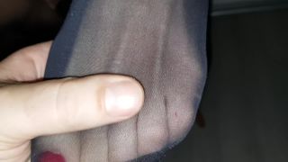 Pettit Looloo - Pussy warm-up before fisting - Hot Bich i...-4