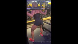 Priscila Araujo () Priscilaaraujo - do you like to see me train 20-04-2021-3