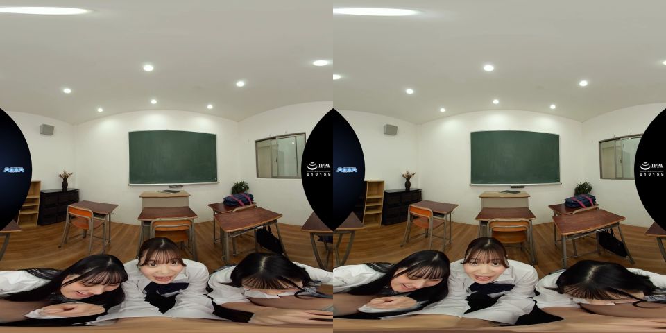 AQUBE-055 【VR】無邪気でちっちゃいクラスメイトが陰キャな僕のチ〇ポにわらわら群がってきた