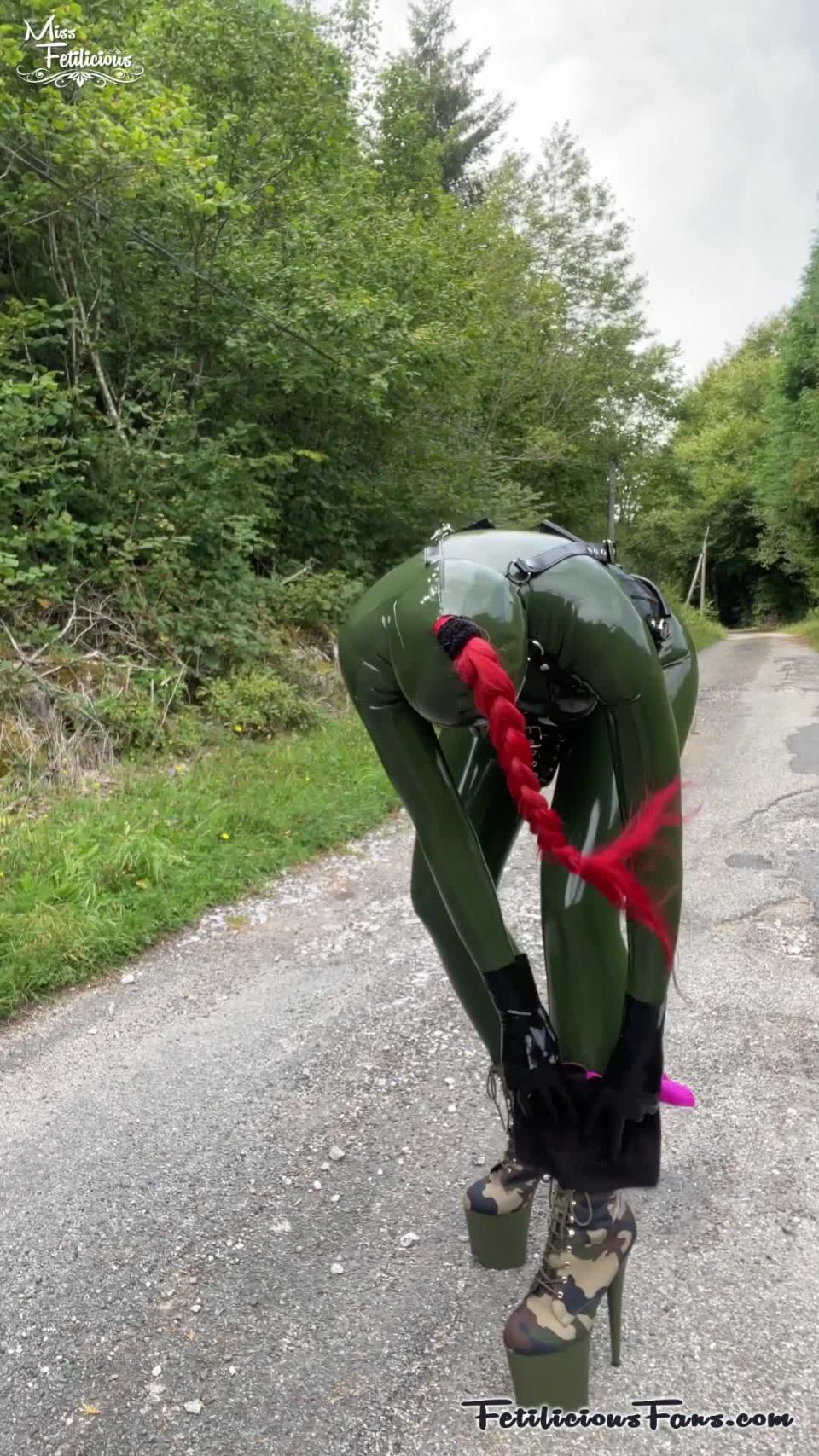 Latex Heavy Rubber Army Girl Quick View Porn - New Sex Vi...