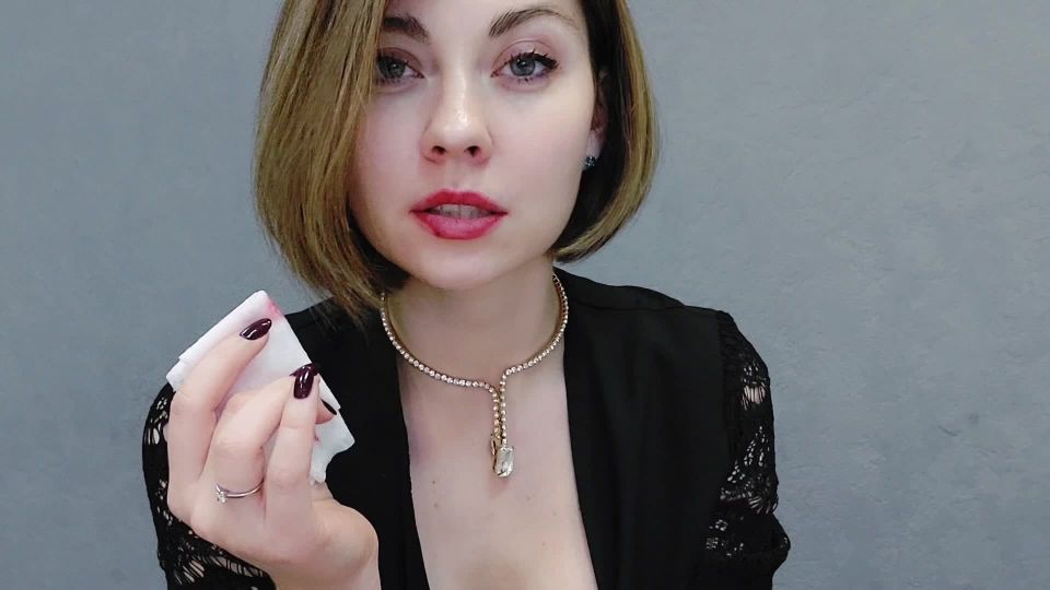Russian Seductress - Feeding a Sissy With My Spit Sex Cli...