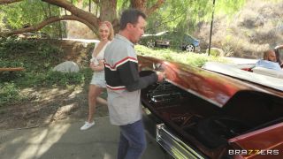 Kendra Sunderland - Roadside Assistance - Big Tits-3