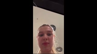 Jucielussie - Extreme masturbate in the locker room-7