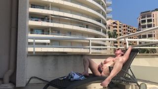 Suzie Love - suzie212love SuzieloveExposed and playing on the balcony - 04-07-2019 - SiteRip-6