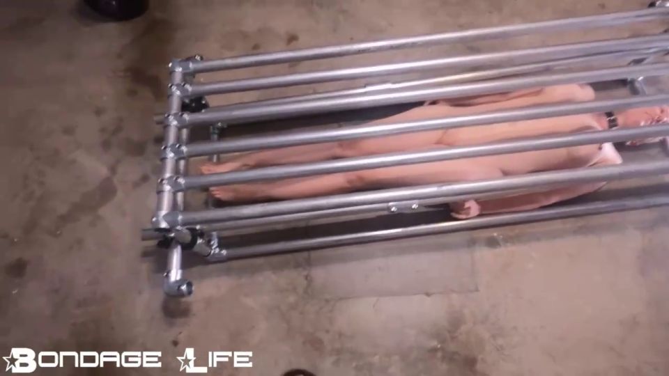BDSM porn   Bondage Life  BondageLife – Cold Dark Garage – Rachel Greyhound