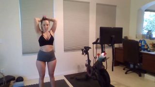 brittibratti 2023-08-11 Stream started at 08112023 1258 pm  Working Out AGAIN -- Cheer me on!-9