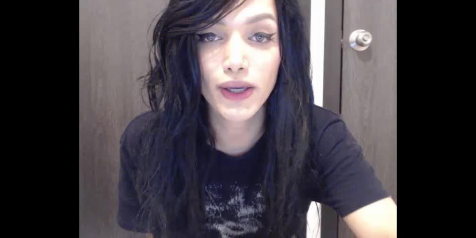 Shemale Webcams Video for October 27, 2018