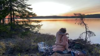 Sessa Skye,RosenbladX - Love at a Lake in the Sunset - RosySky - 4K 30fps-3