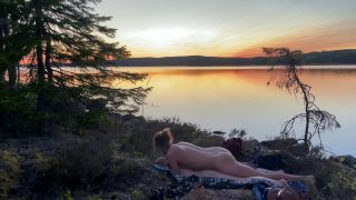 Sessa Skye,RosenbladX - Love at a Lake in the Sunset - RosySky - 4K 30fps-7
