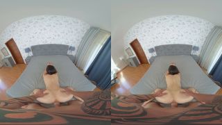 Isabel Love's Steamy VR Morning Routine 4K UltraHD VR-7