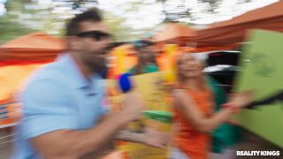 Teen   teen Katerina Deville, Sky Wonderland - Game Day Tail - Games -2