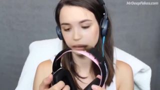 Ellen Page Does ASMR Solo DeepFake-2