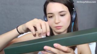 Ellen Page Does ASMR Solo DeepFake-5