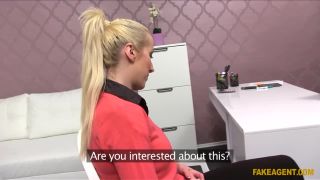 adult video clip 47 amateur blowjob hard threesome | Fit Blonde Babe Seeks New Sexual Opportunities On-Camera | hair pulling-1