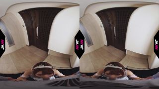 AVVR - 405 - Virtual Reality JAV - Gear vr-1