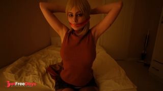 I did a cosplay of Ashley Graham because Resident Evil is my neighbors favorite game-2