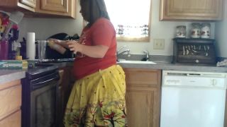 SexyNEBBW Sexy BBW Thanksgiving Mom Bakes Cookies - Amateur-2