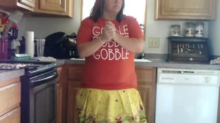 SexyNEBBW Sexy BBW Thanksgiving Mom Bakes Cookies - Amateur-4