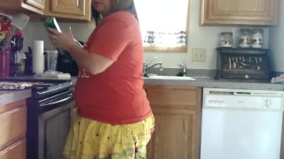 SexyNEBBW Sexy BBW Thanksgiving Mom Bakes Cookies - Amateur-8