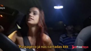 Wife becomes a driver for a ride-sharing app and gets hit on by passengers-1