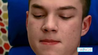 Big Dick Skinny Big Dicked Brunette Ethan O Masturbates And Cums!-6