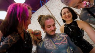 Z Filmz: Anuskatzz Miss Flora and Alessa Dominate.-2