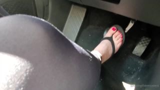 online clip 15 gina gerson foot fetish doingthemostest 02-08-2020 Loved the outfit I pulled together for this flip, foot on feet porn-0