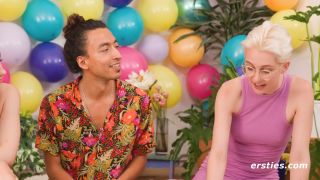 6231 Friends Play A Naughty Game Of Truth Or Dare-3