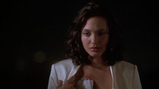 Angelina Jolie Sexy - Playing God 1997 HD-6