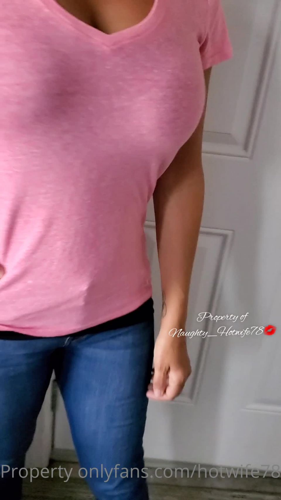 Hotwife venessa () Hotwifevenessa - good morning send me tip if ur horny like me il send you masturbating video 23-06-2020