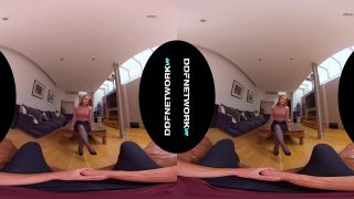 Ella Hughes / Oculus [06.07.2019] [Oculus Rift, Vive] (VR, UltraHD 2K 1920p) | high heels | cumshot downblouse fetish-9
