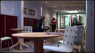 18_Nude_in_public-0