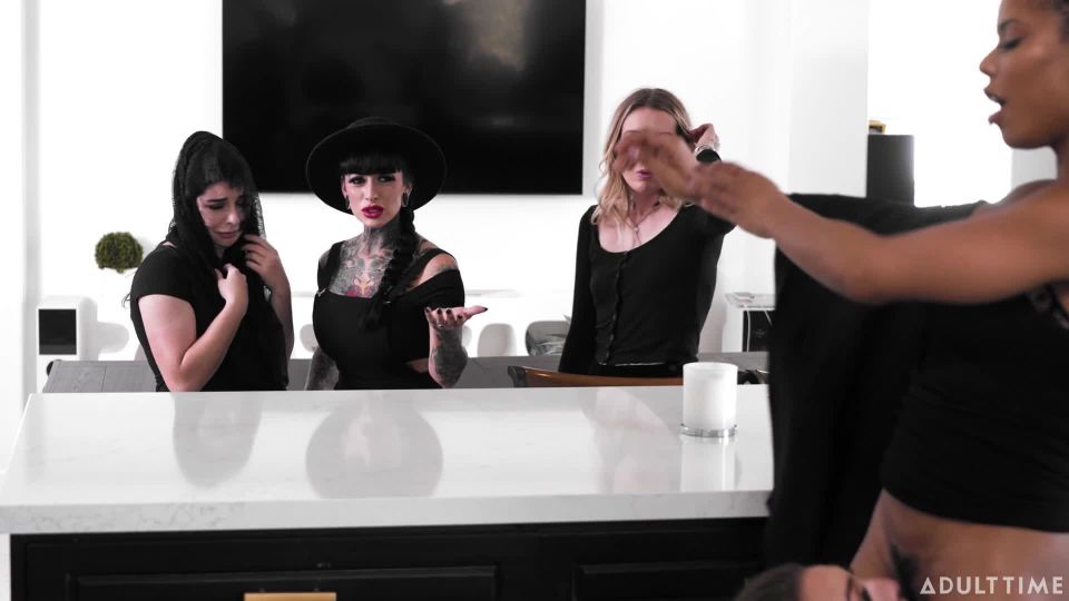 Time Of Need - Kira Noir & Bella Rolland 1080p