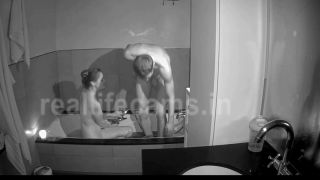 Reallifecam - Hawk Passionate Makeout And Have Hot Blowjob In The Bathub 21.06.2024 - SD 630P-7