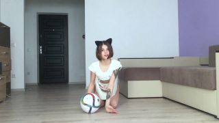 fetish  fetish  Ani Butler Masturbates On Top Of a Ball 1080p [FullHD 1080p] 2025-1
