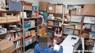 Anastasia Rose - A Girl Apologizes To A Security Guard For Shoplifting Full HD-4