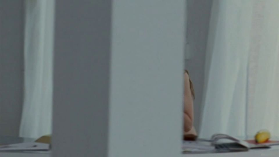 Saffron Burrows & Paz de la Huerta: Unseen Hot Scenes Reveal