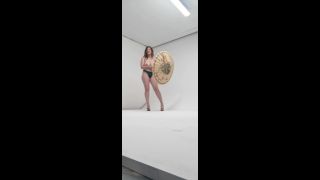 LottiiRose Lottiirose - time lapse of my group shoot last night so many shapes and shots 15-05-2019-0